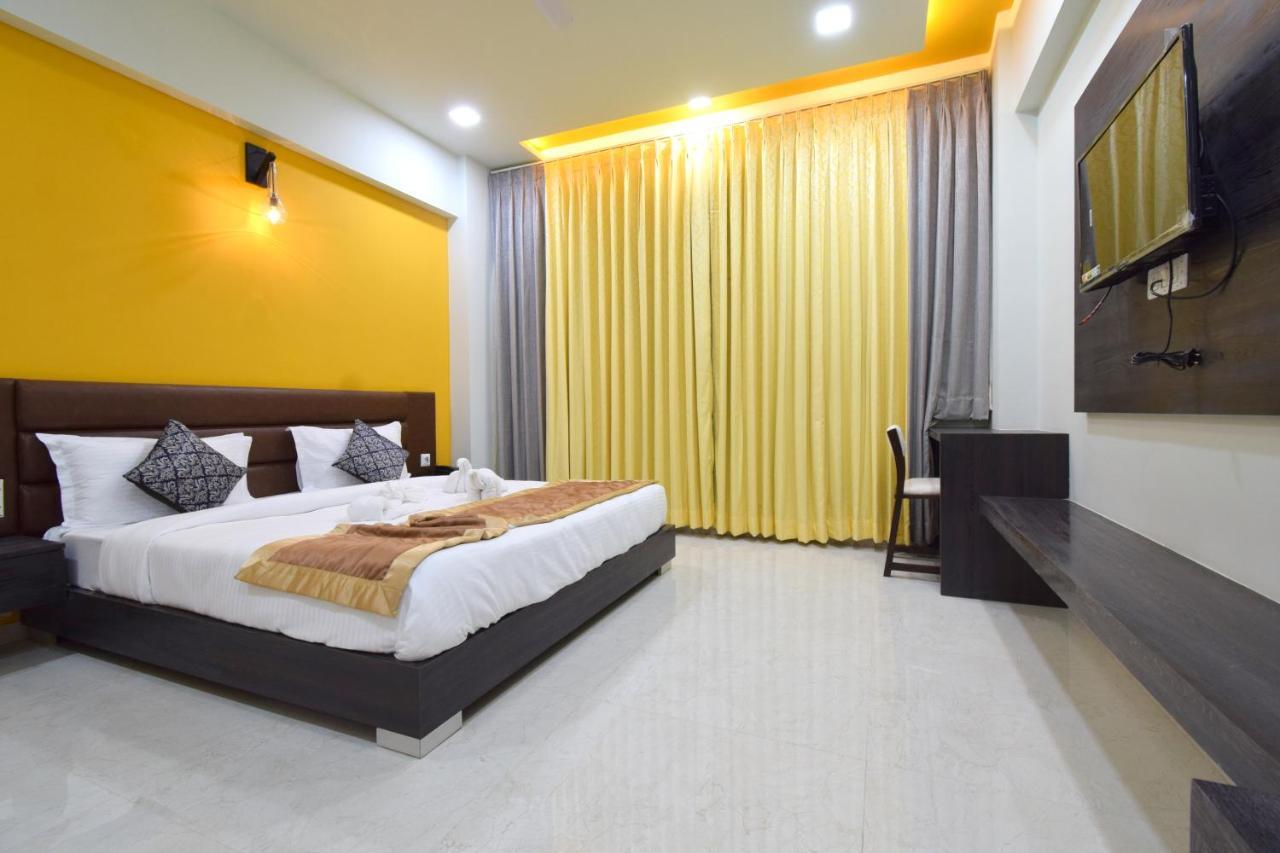 The Sky Imperial- Hotel Gopal Darshan Nathdwara Exterior photo