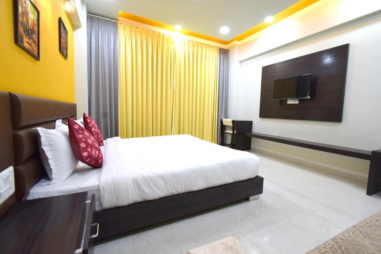 The Sky Imperial- Hotel Gopal Darshan Nathdwara Exterior photo