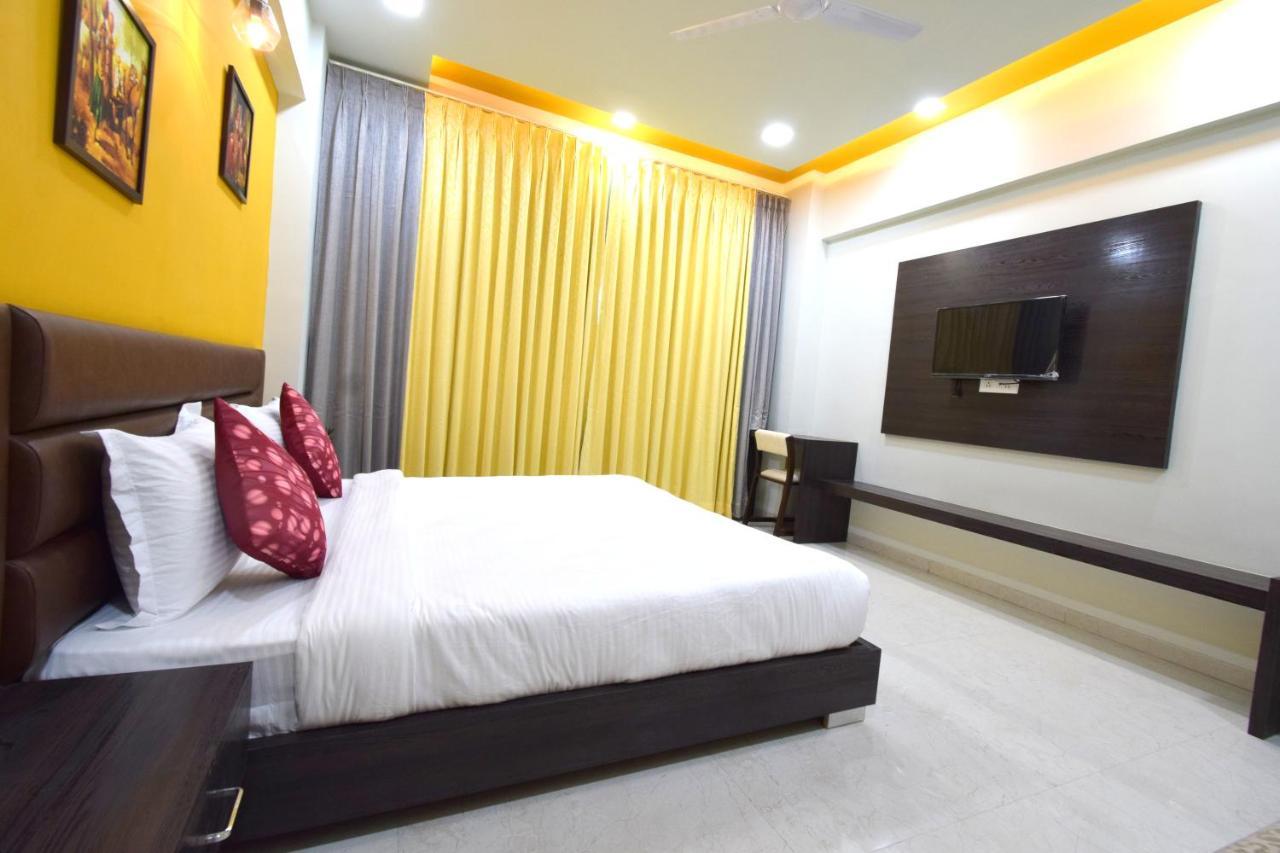The Sky Imperial- Hotel Gopal Darshan Nathdwara Exterior photo
