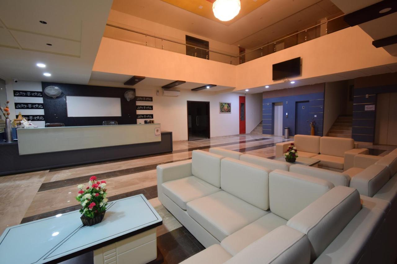The Sky Imperial- Hotel Gopal Darshan Nathdwara Exterior photo